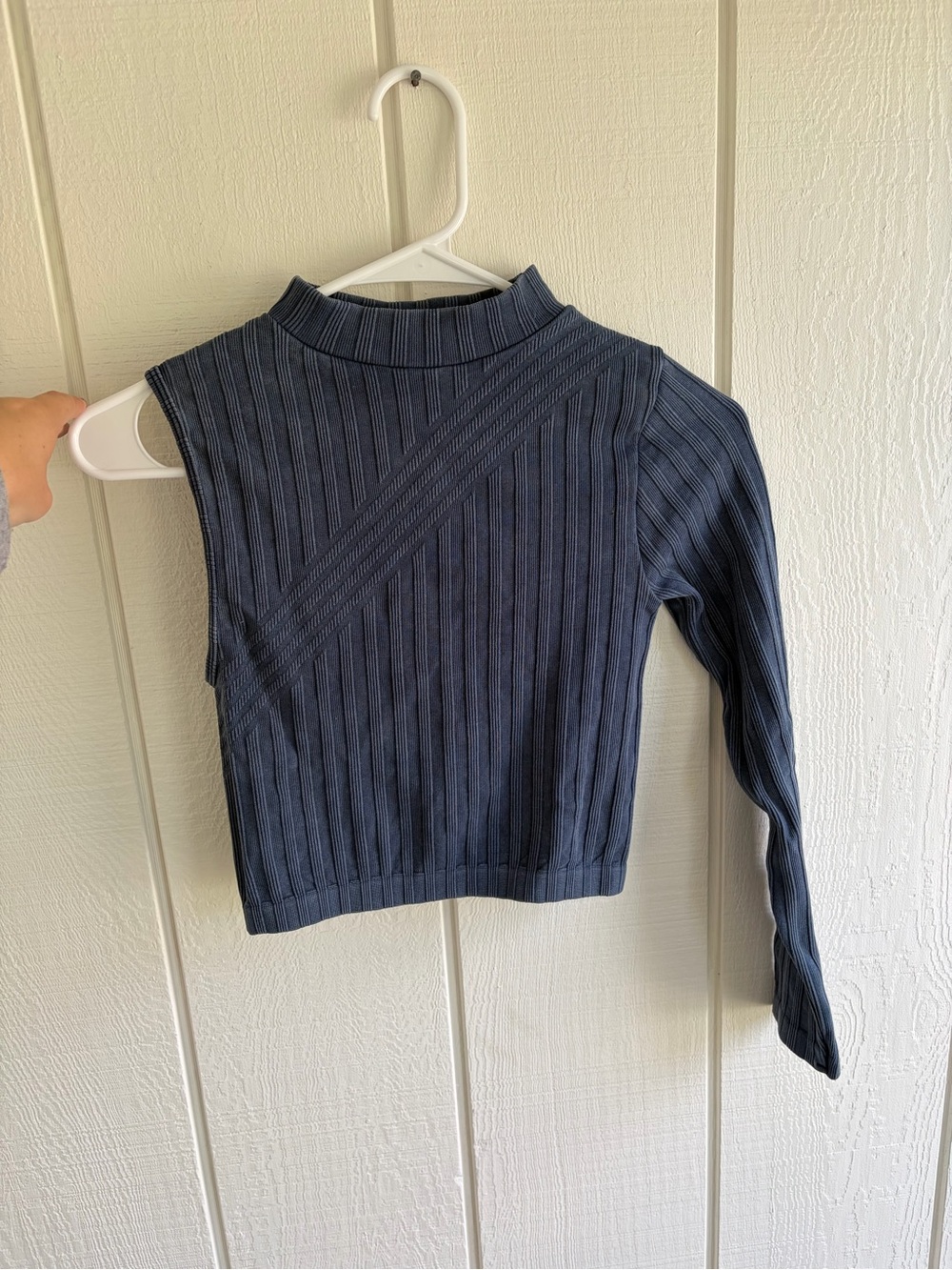 One-Shoulder Ribbed Mock Neck Crop Top - Navy